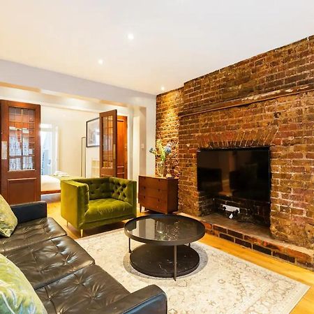 Stylishly Large Camden Apartment B1 Лондон Экстерьер фото